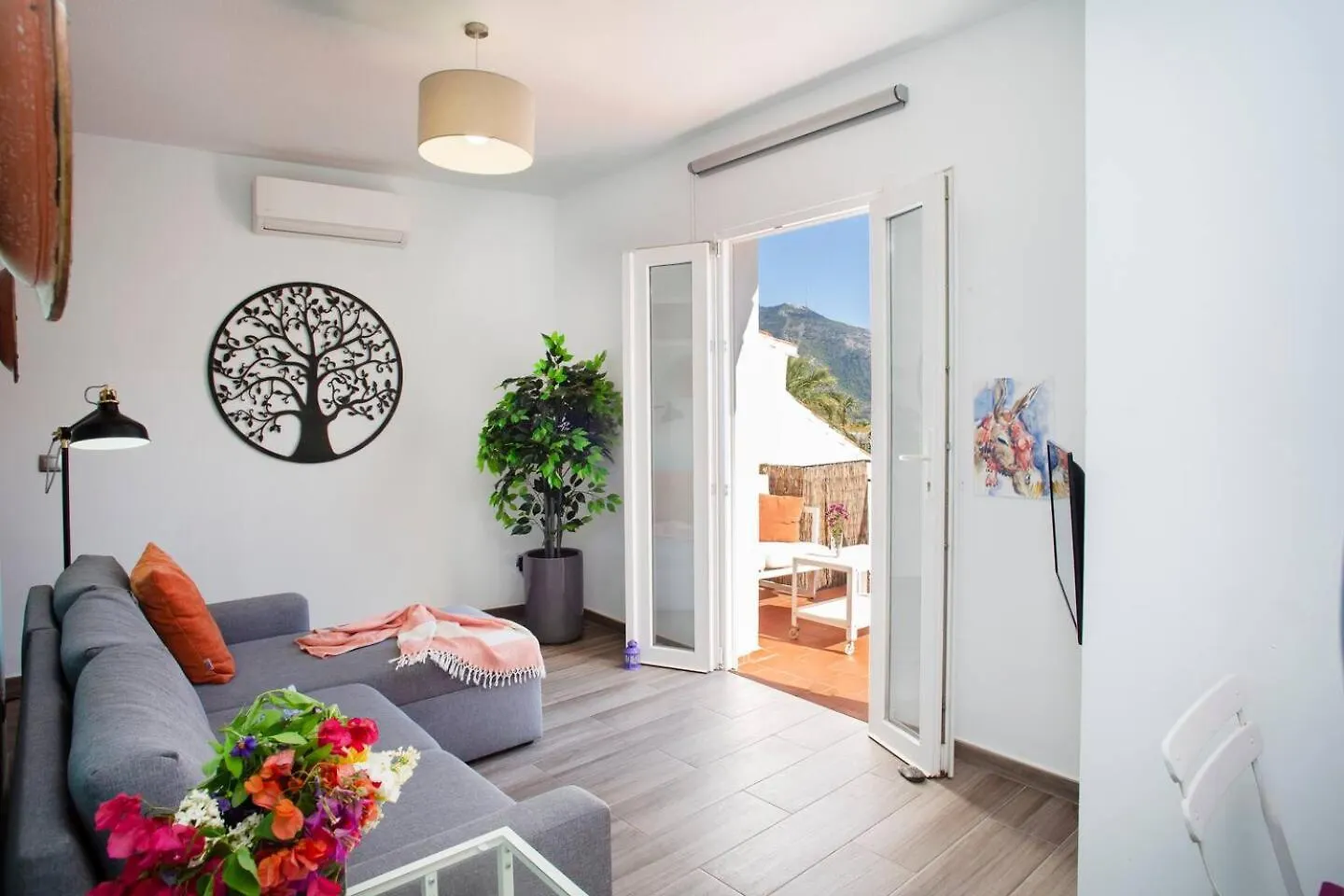 Апартаменты Sunny Terrace & Mountain Views Михас